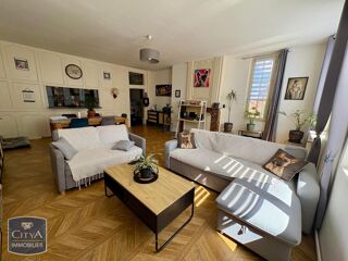  Appartement à louer 3 pièces 86 m²