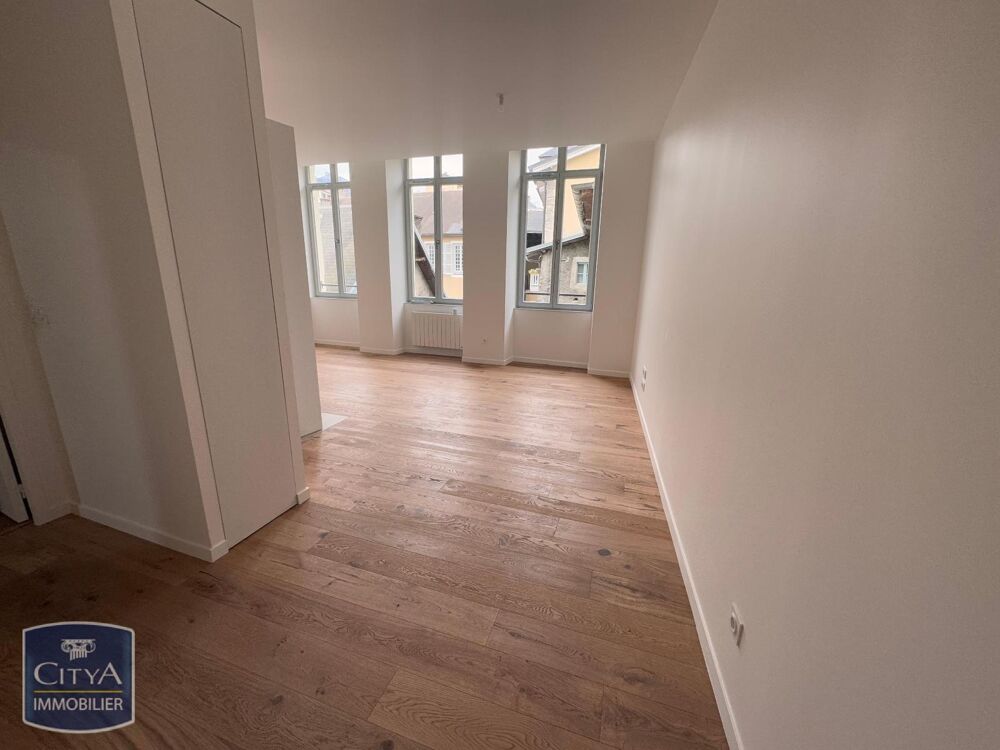 location Appartement - 2 pièce(s) - 53 m² Chambéry (73000)