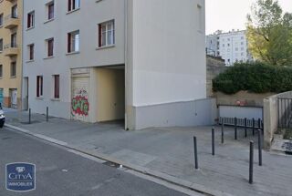  Parking / Garage à louer 15 m²