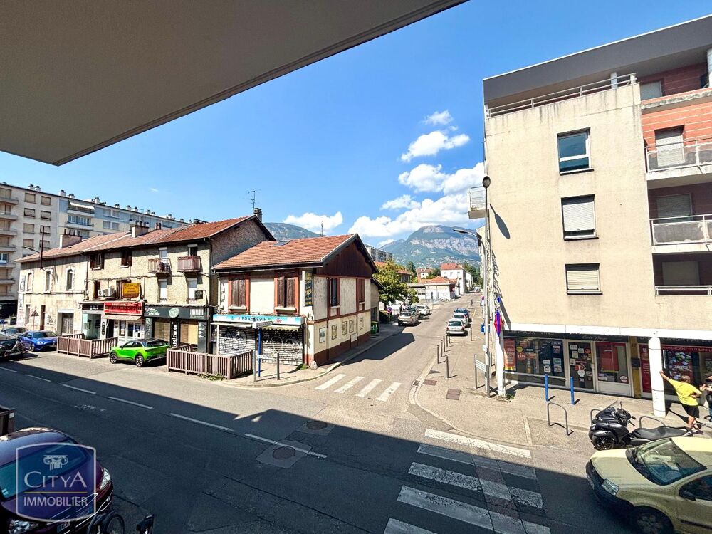 SAINT MARTIN D'HERES - 46 Avenue Ambroise Croizat - Appa....