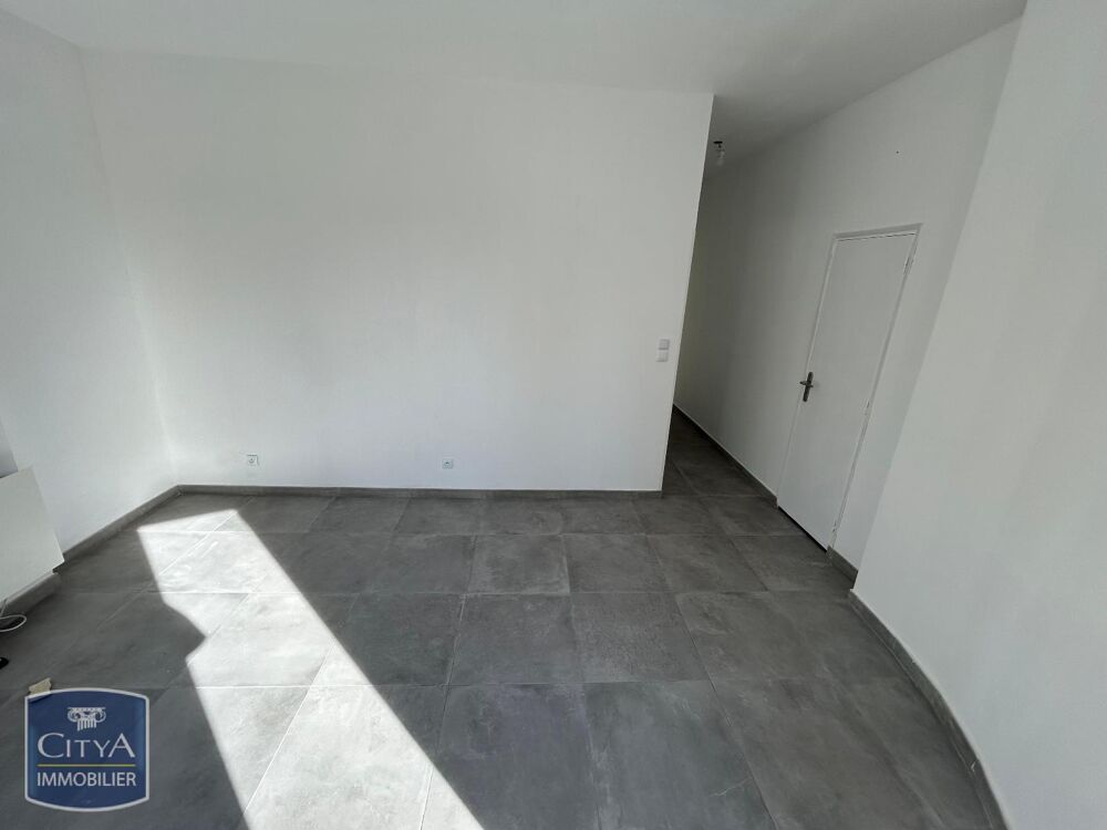 location Appartement - 2 pièce(s) - 28 m² Éleu-dit-Leauwette (62300)