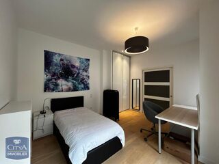  Appartement à louer 4 pièces 103 m²
