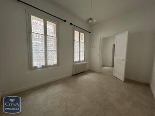  Appartement à louer 2 pièces 52 m²