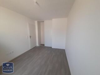  Appartement à louer 3 pièces 66 m²