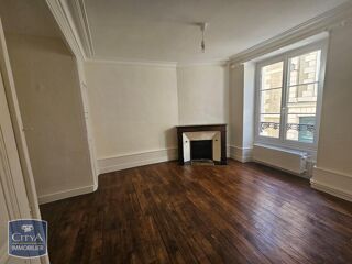  Appartement à louer 3 pièces 76 m²