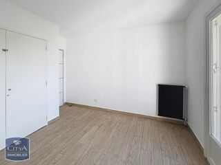  Appartement à louer 5 pièces 90 m²