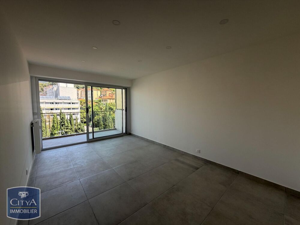 location Appartement - 1 pièce(s) - 33 m² Nice (06300)