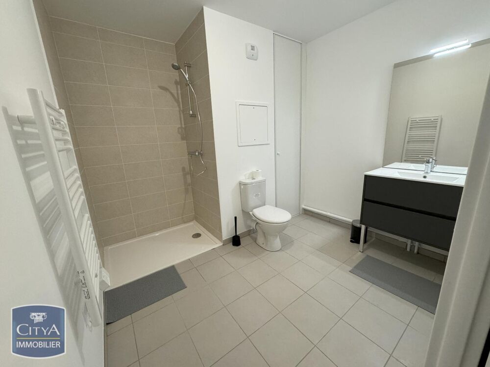 location Appartement - 2 pièce(s) - 42 m² Fleury-les-Aubrais (45400)