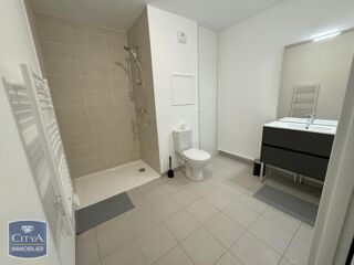  Appartement à louer 2 pièces 42 m²