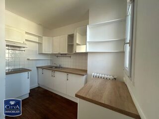  Appartement à louer 3 pièces 77 m²