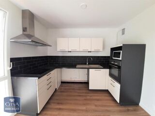 location Appartement - 3 pièce(s) - 75 m² Poitiers (86000)