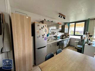  Appartement à louer 3 pièces 74 m²