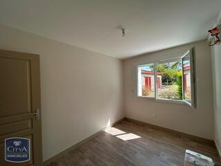  Appartement à louer 3 pièces 85 m²