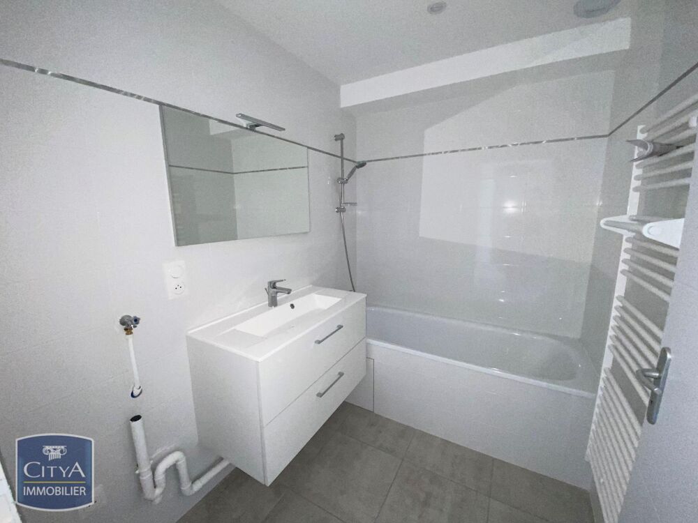 location Appartement - 3 pièce(s) - 61 m² Belleville (69220)