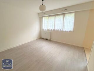  Appartement à louer 1 pièce 32 m²