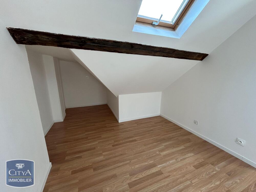 location Appartement - 3 pièce(s) - 67 m² Saint-Quentin (02100)