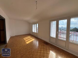  Appartement à louer 3 pièces 72 m²