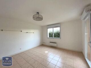  Appartement à louer 3 pièces 55 m²