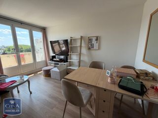  Appartement à louer 4 pièces 76 m²