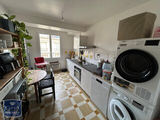  Appartement à louer 3 pièces 72 m²