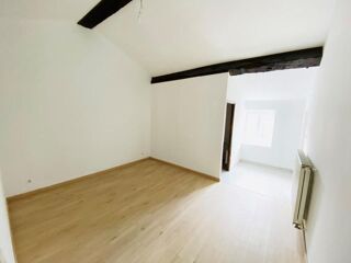  Appartement à louer 3 pièces 93 m²