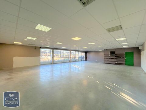   Location / Local Commercial - 205 m² 
