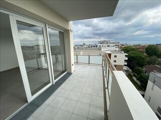  Appartement à louer 4 pièces 93 m²