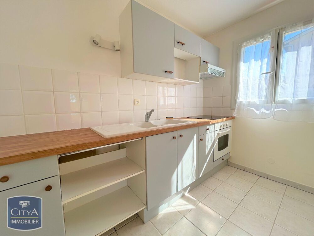 location Appartement - 2 pièce(s) - 45 m² Saint-Sardos (82600)