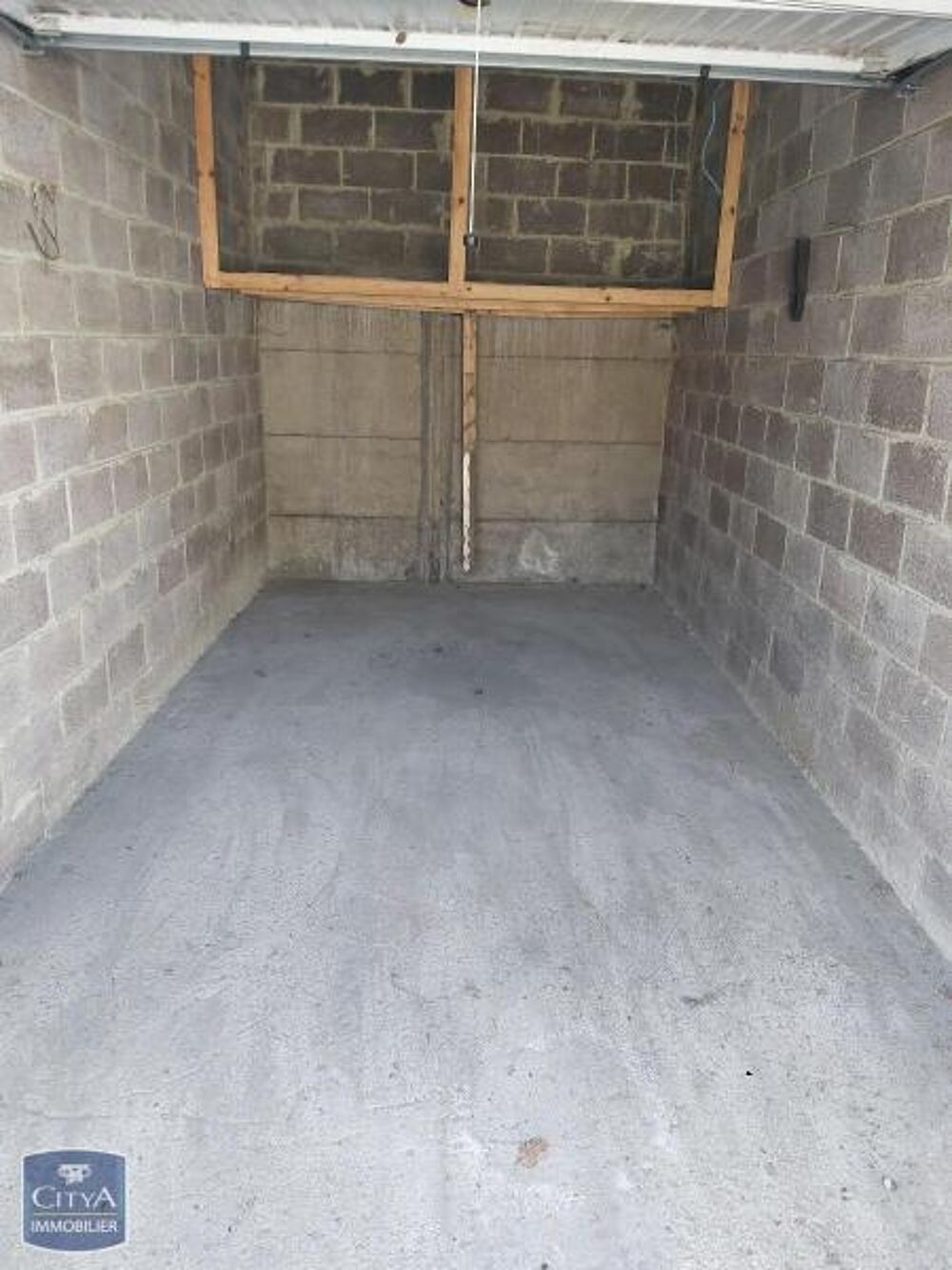 location Parking / Garage Armentières (59280)