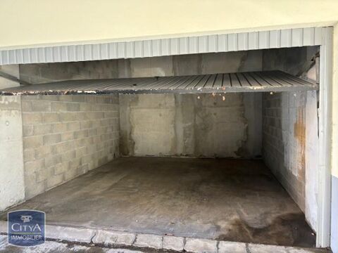  Parking / Garage  louer 