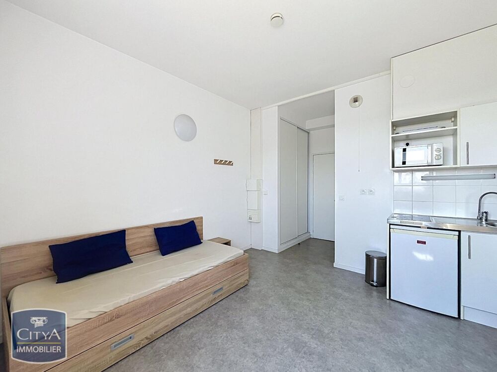 location Appartement - 1 pièce(s) - 18 m² Caluire-et-Cuire (69300)