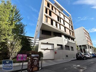 location Parking / Garage Lyon 9