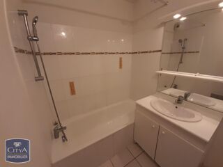  Appartement à louer 2 pièces 42 m²