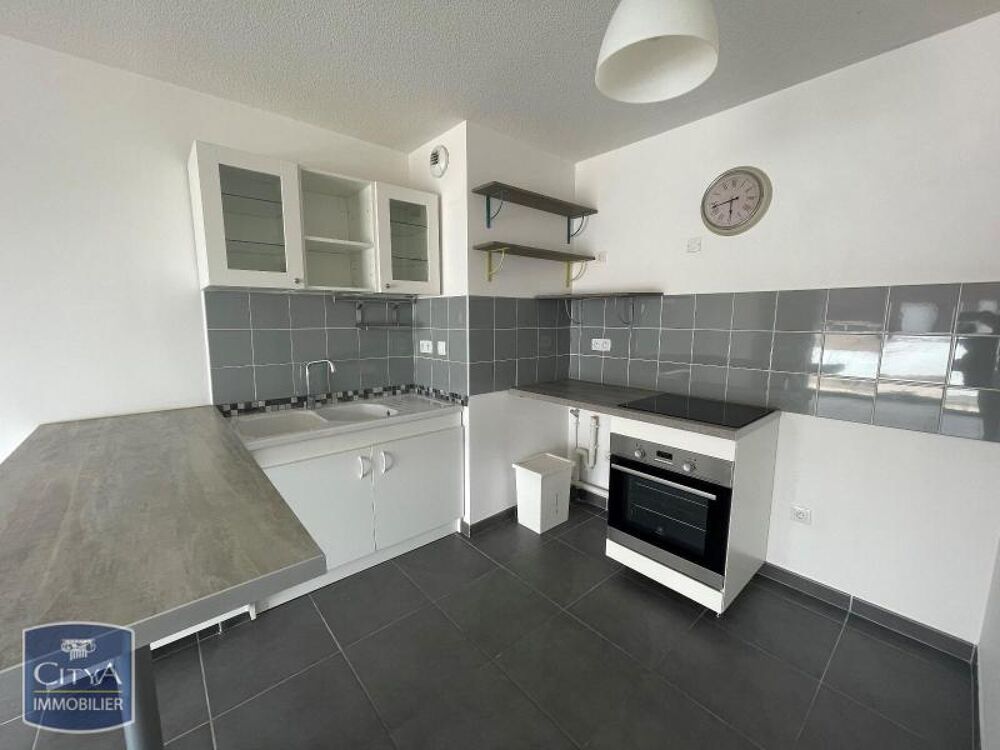 À LOUER - NIMES - APPARTEMENT 3 PIÈCES - 2 TERRASSES - R....