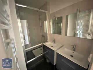  Appartement à louer 3 pièces 53 m²
