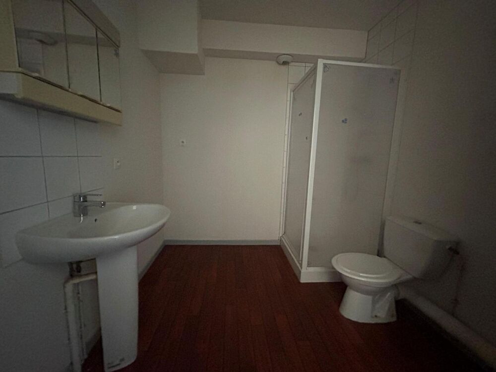 À LOUER : Appartement T2 situé à Colombier Fontaine, dan....