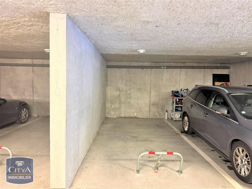 location Parking / Garage Faches-Thumesnil (59155)