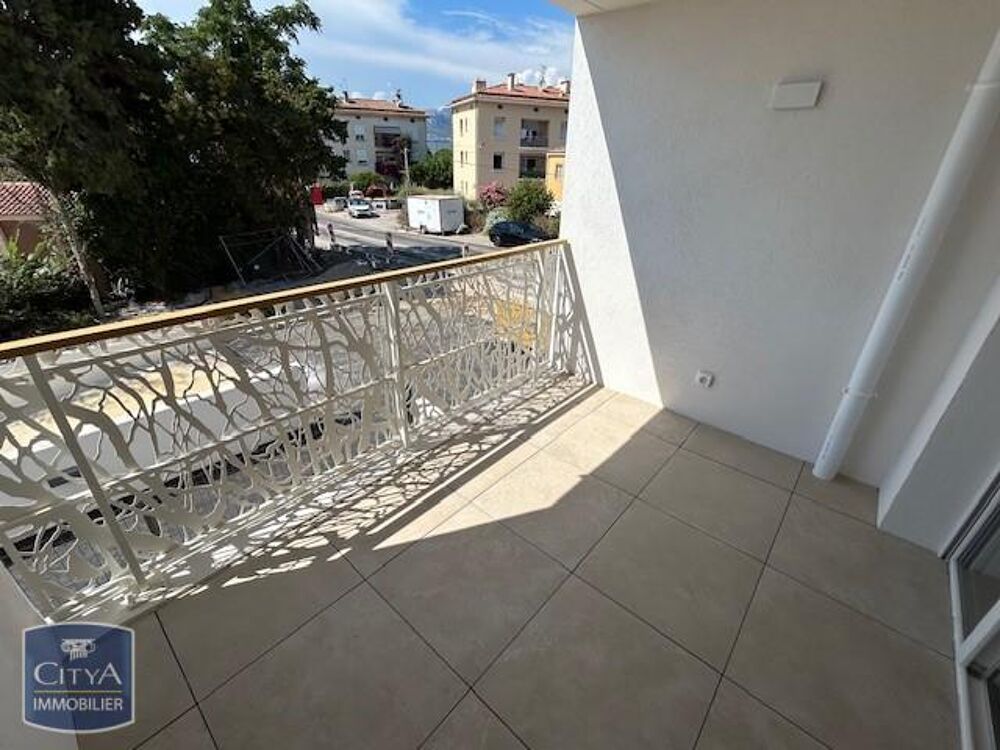 location Appartement - 2 pièce(s) - 38 m² La Seyne-sur-Mer (83500)