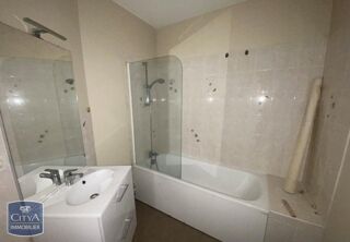  Appartement à louer 4 pièces 66 m²