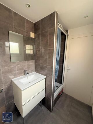  Appartement à louer 3 pièces 47 m²