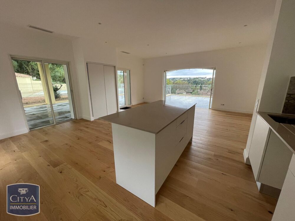 location Appartement - 4 pièce(s) - 112 m² Saint-Paul-de-Vence (06570)