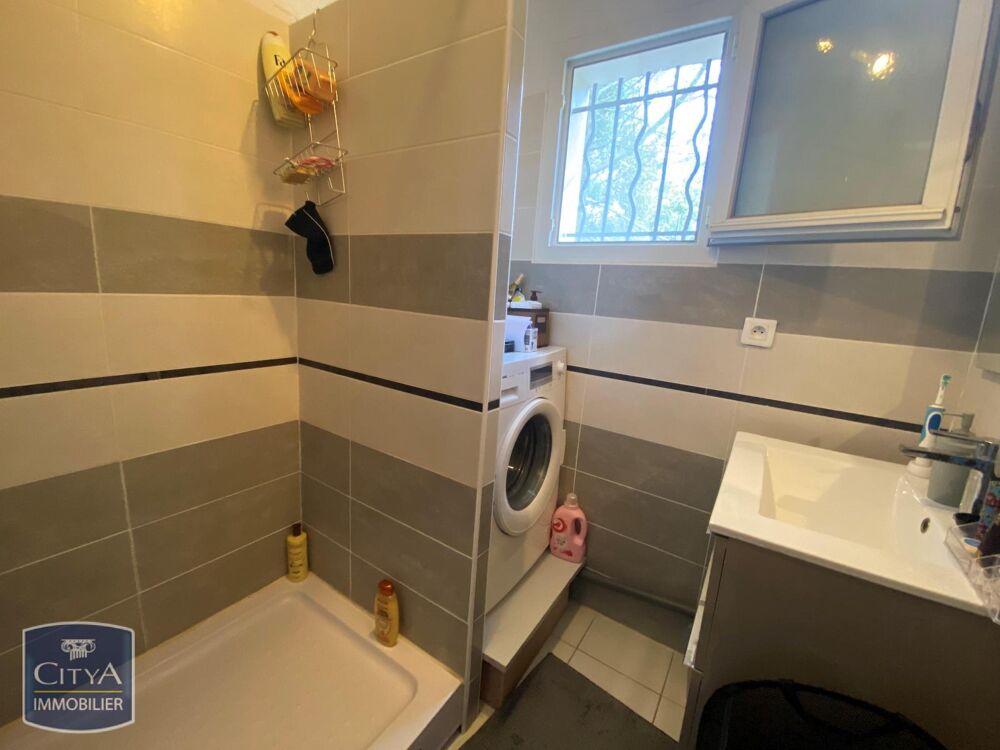 location Appartement - 2 pièce(s) - 45 m² Nimes (30900)