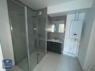  Appartement à louer 3 pièces 73 m²