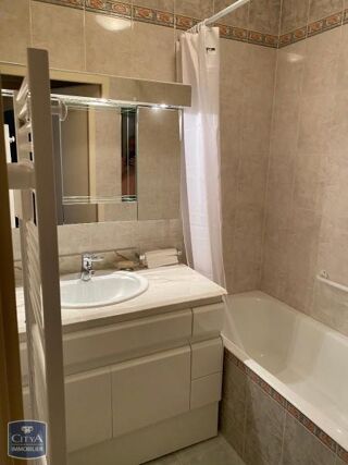  Appartement à louer 2 pièces 33 m²