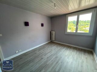  Appartement à louer 4 pièces 68 m²
