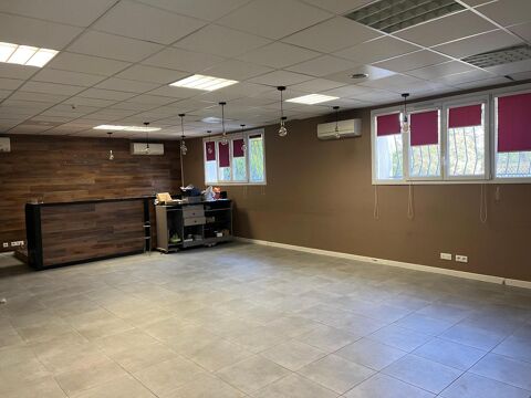 BRIGNOLES - Local commercial/professionnel de 112.53m... 1680 83170 Brignoles