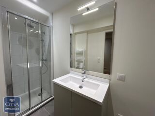  Appartement à louer 1 pièce 27 m²