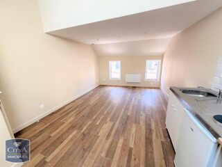  Appartement à louer 2 pièces 32 m²