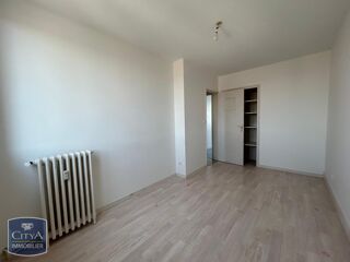  Appartement à louer 3 pièces 57 m²