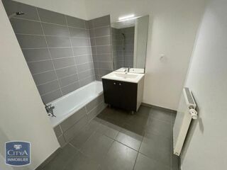  Appartement à louer 3 pièces 59 m²